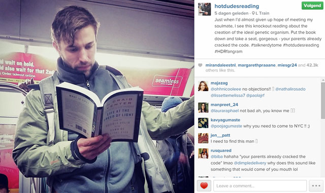 Hot Dudes Reading op Instagram
